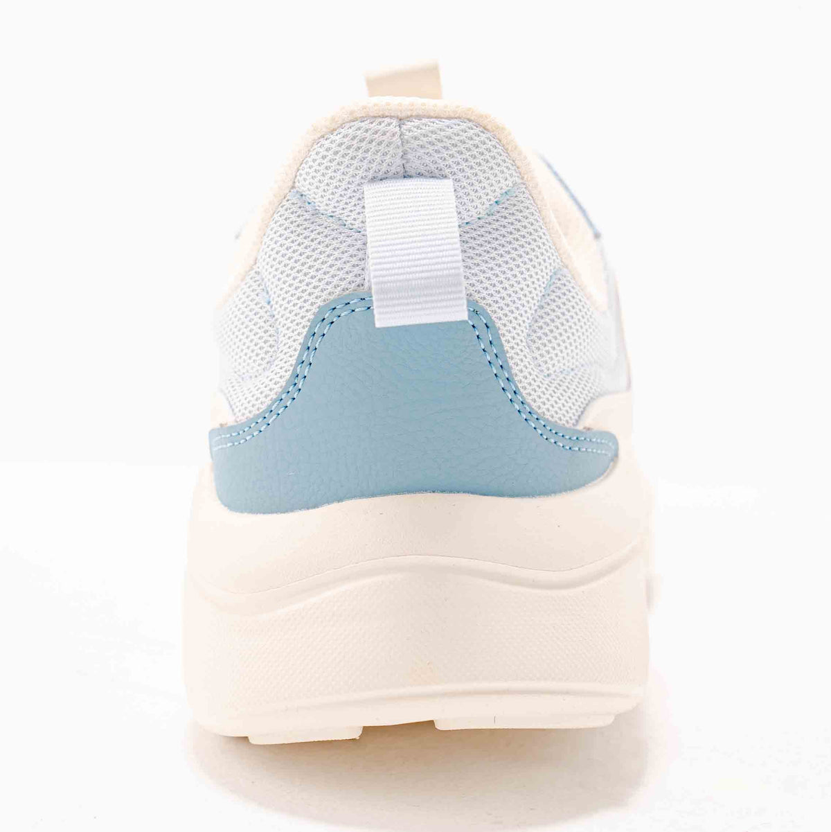 CASUAL SHOES
