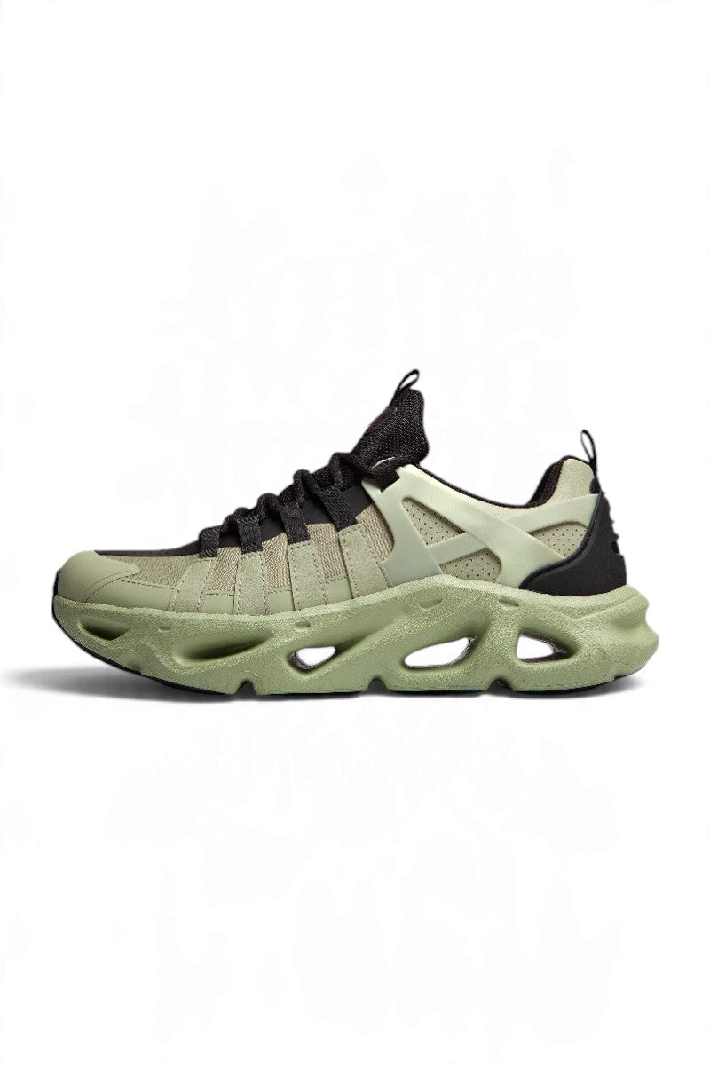 ANTA Men’s STREET RUNNER Casual Shoes in Green/Black – product view 1