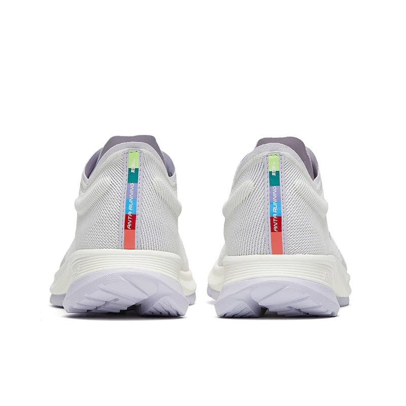 RUNNING SHOES