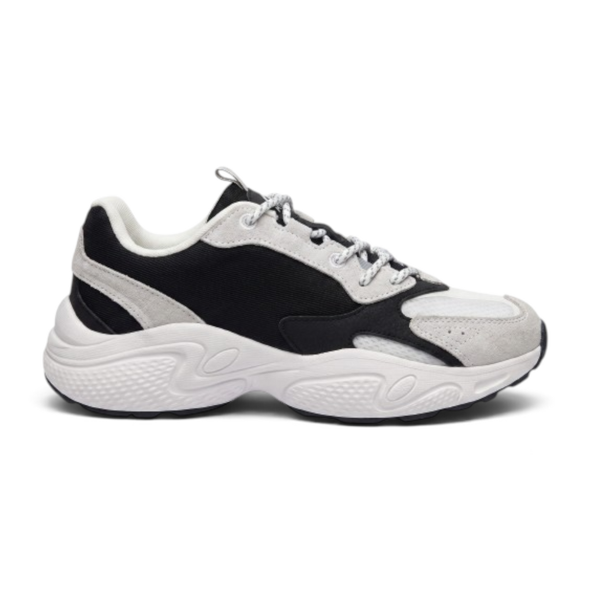 FRG ANTA C37 casual shoes in beige and black featuring breathable mesh, cow suede, and a cushioned rubber midsole.