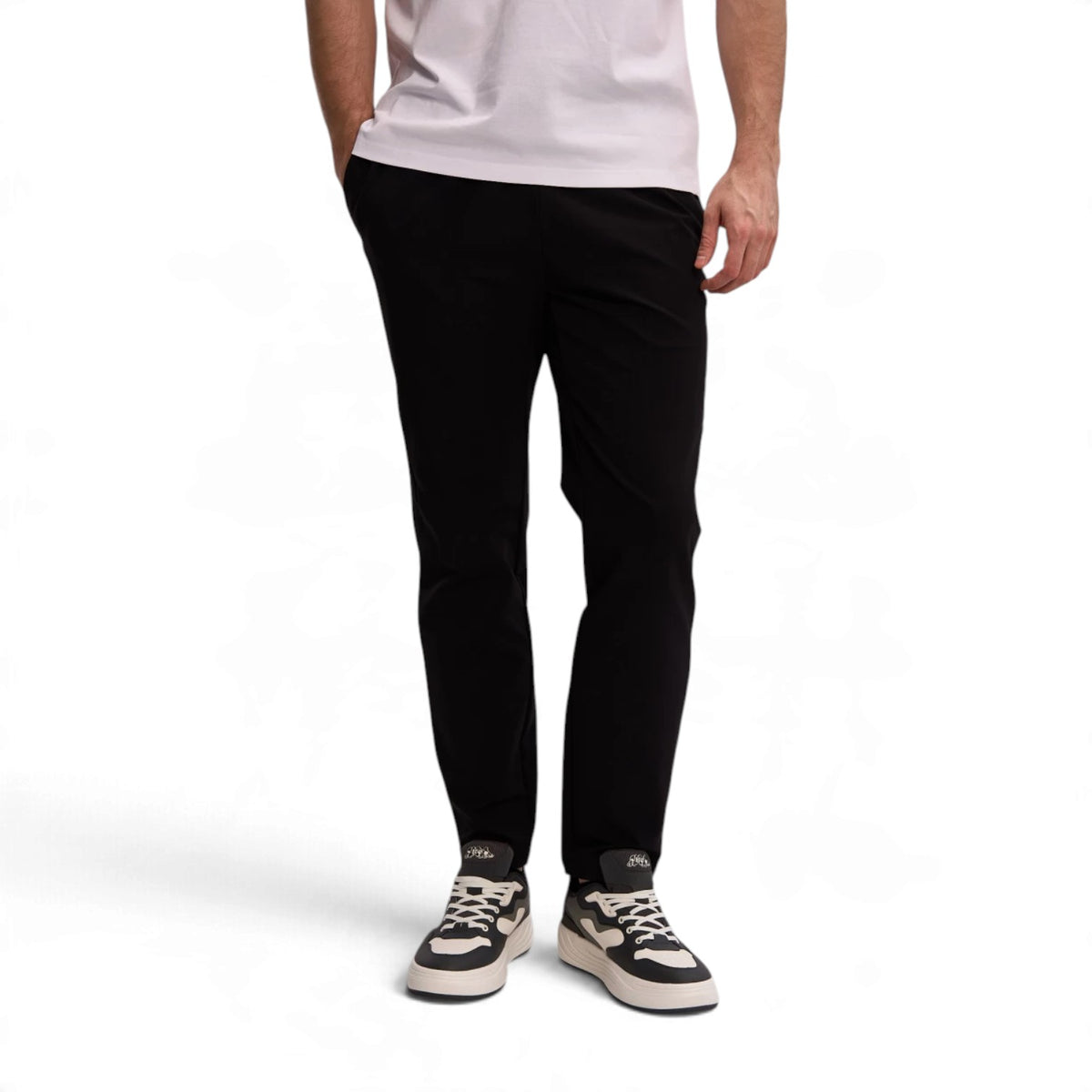 ANTA Men’s TRN Training Pants in Black – product view 1