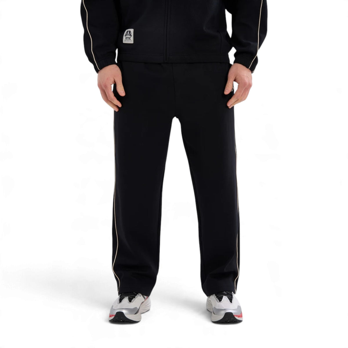 ANTA Men’s SPORTS CLUB Knit Track Pants in Black – product view 2