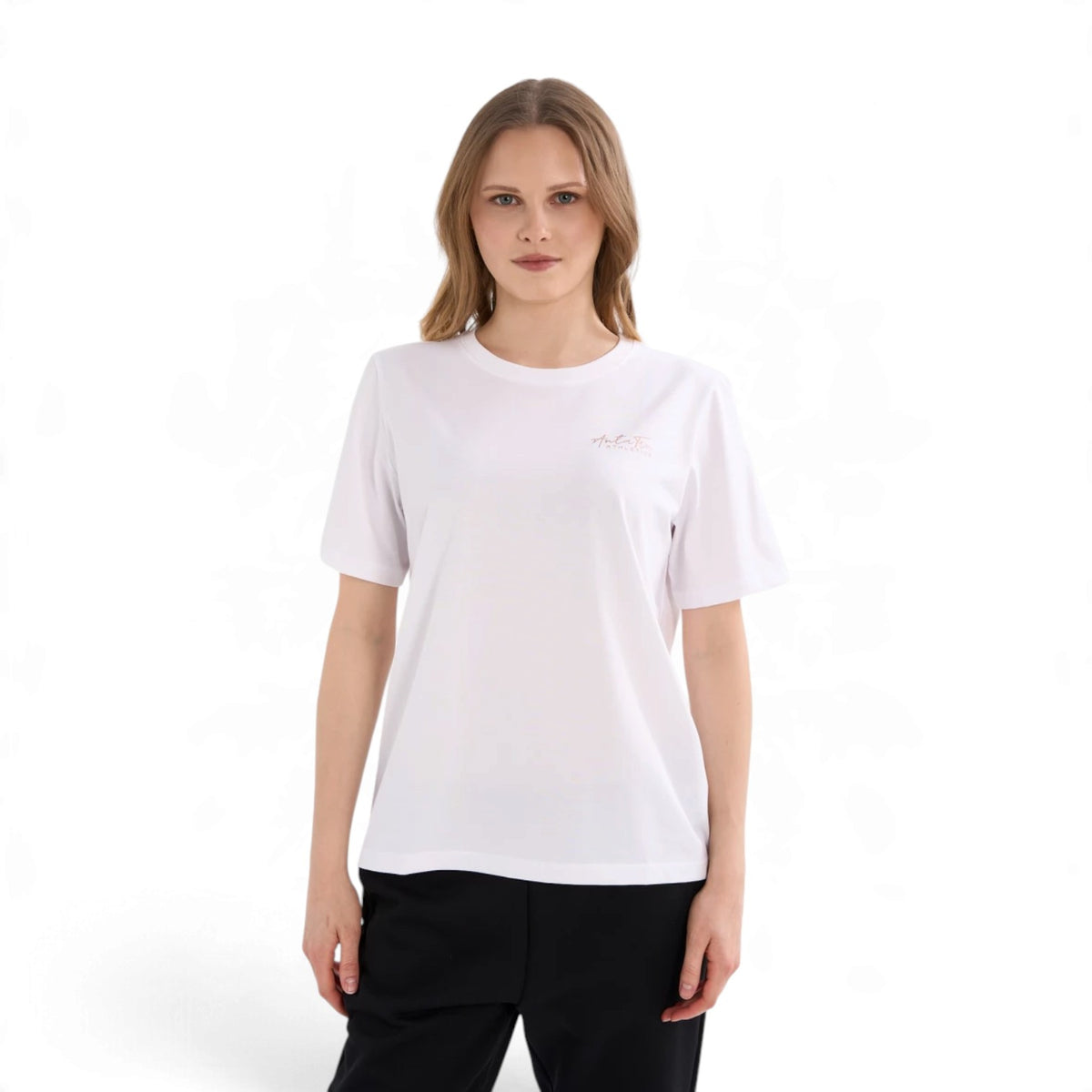 ANTA Women’s TRN T-Shirt in White – product view 1
