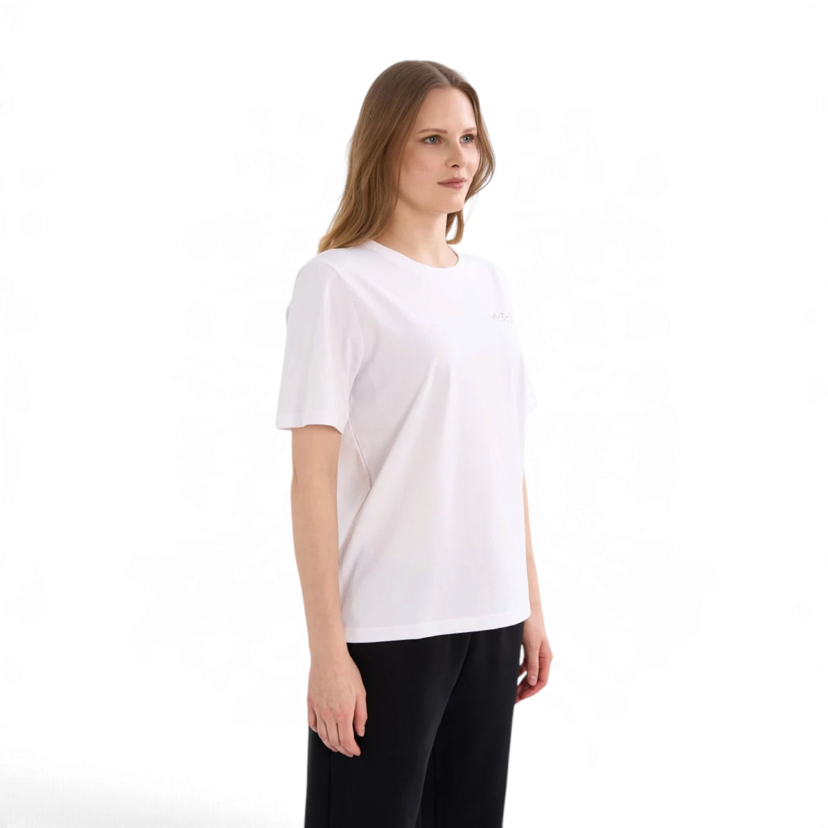 ANTA Women’s TRN T-Shirt in White – product view 2
