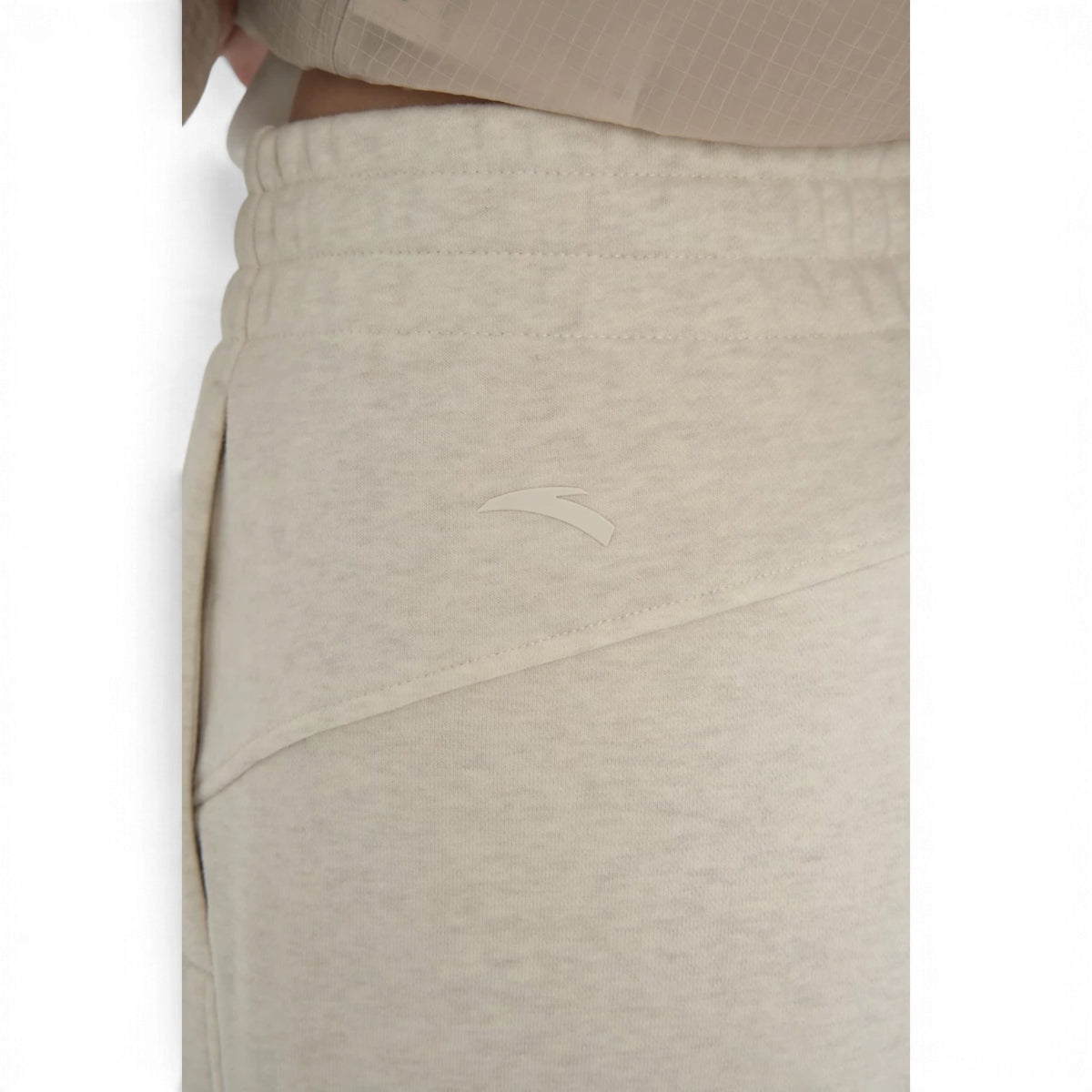 ANTA Women’s COMMUTE Knit Track Pants in Heather Grey – product view 6