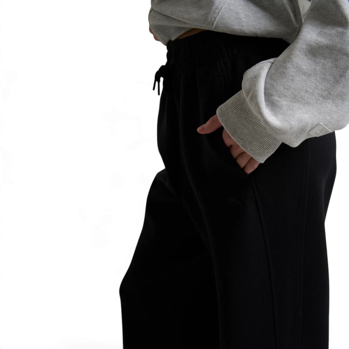 ANTA Women’s SPORTS CLUB Knit Track Pants in Black – product view 8