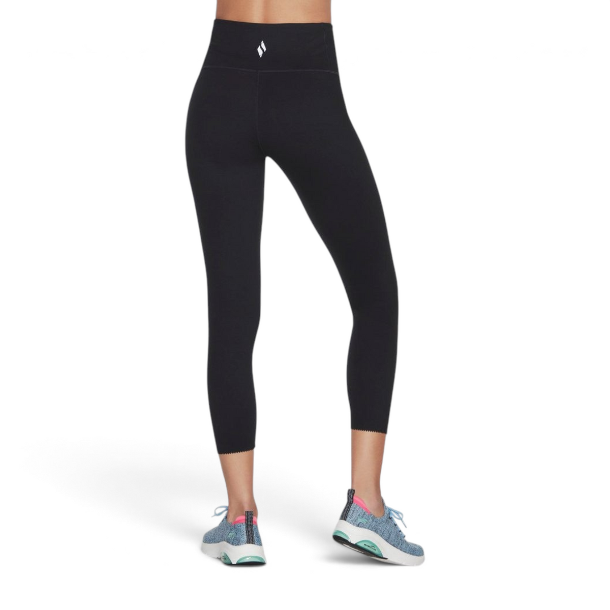 FRG Skechers GO Sculpt black high-waisted 7/8 leggings with a scalloped hem and moisture-wicking stretch fabric
