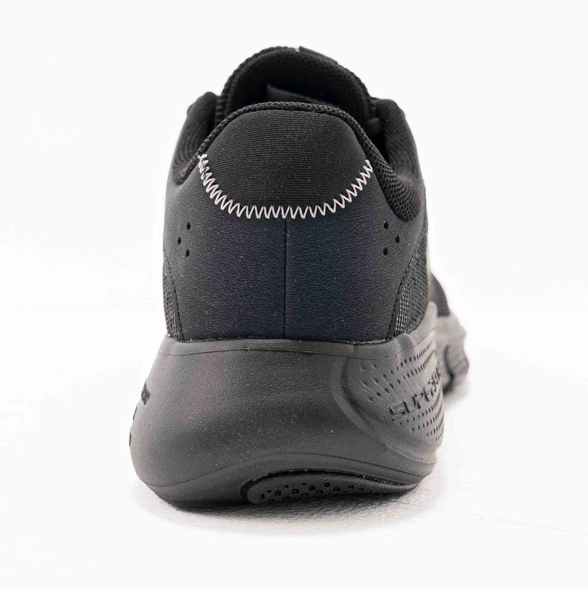 RUNNING SHOES