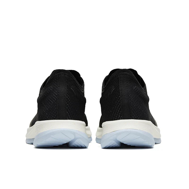 RUNNING SHOES