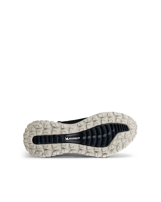 ECCO ULT-TRN Men Pavement