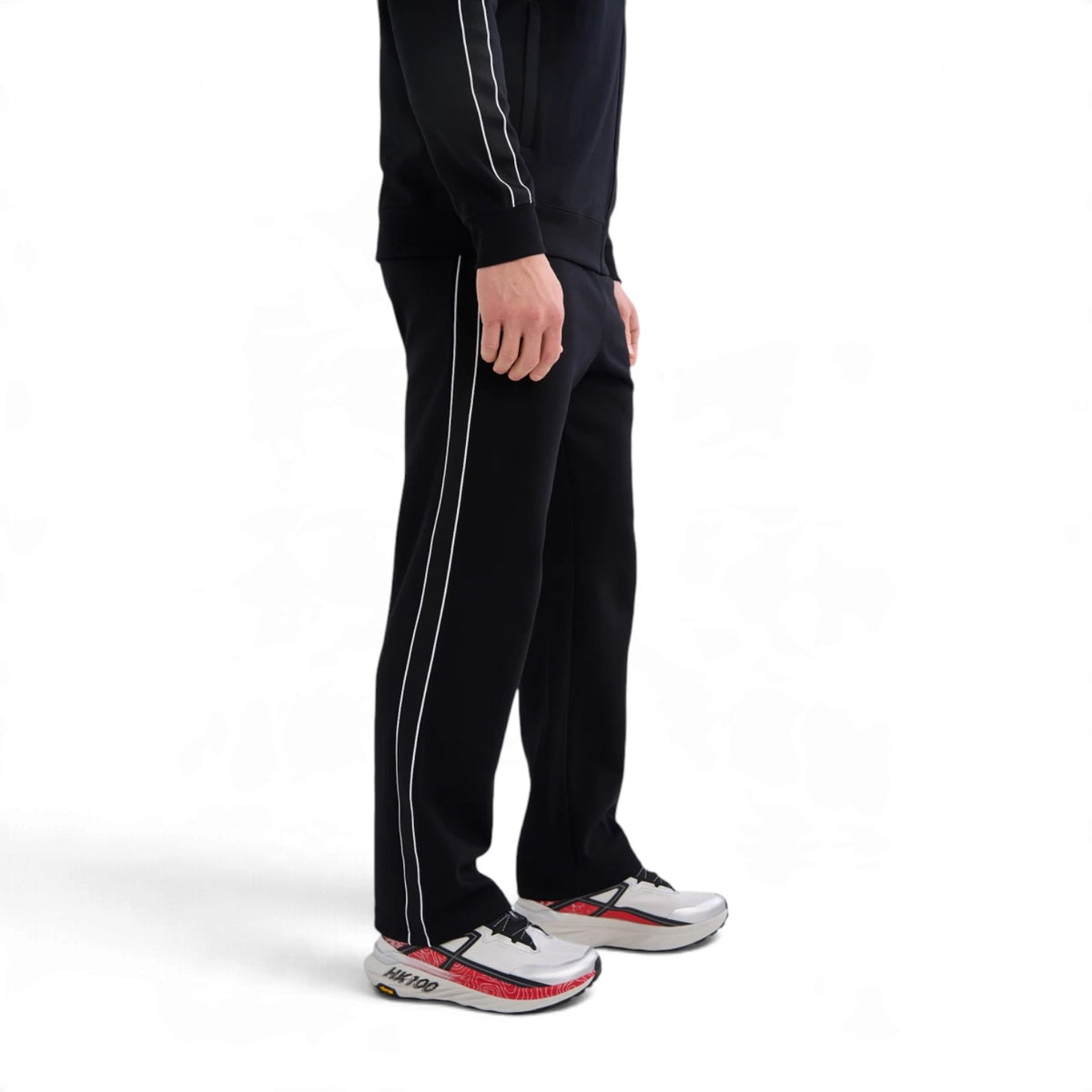ANTA Men’s TRN ESSENTIAL Knit Track Pants in Black – product view 2
